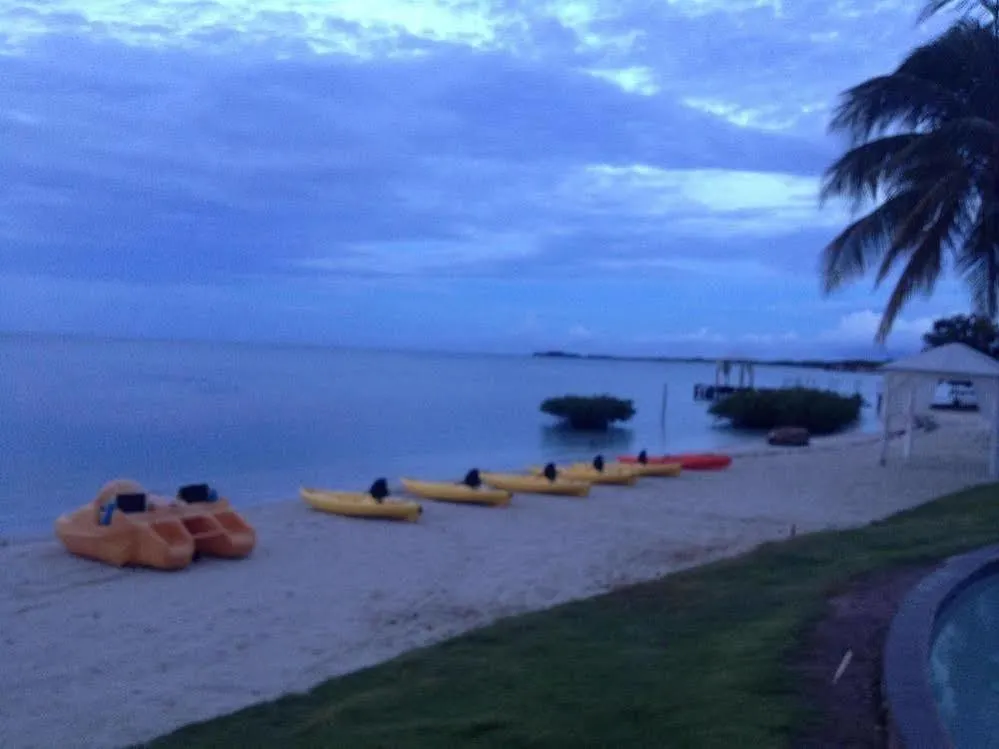 Grand Bahia Ocean View Hotel 카보조로 아파트